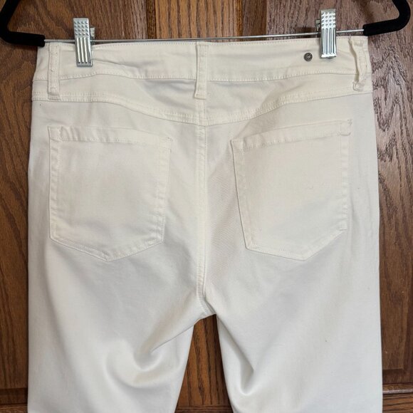 CAbi Slimmie Skinny White Jeans Women’s - Sz 6 - #5088 - Picture 3 of 9
